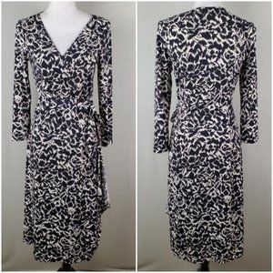 BCBGMAXAZRIA Faux Wrap Floral Leaf V Neck Dress